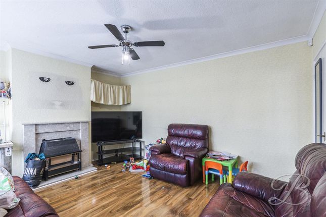 8, Belmont Close, Nottingham photo 3