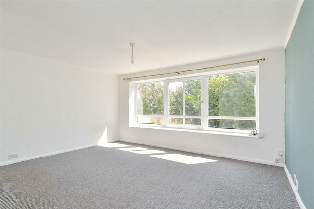 Bedroom/ Living Room