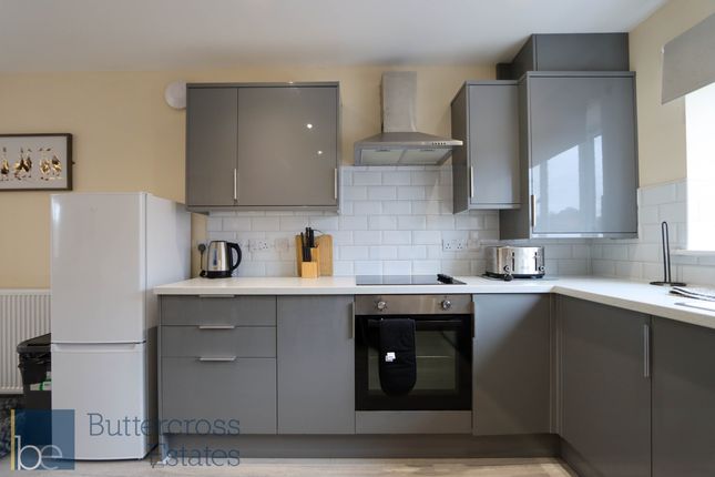 2 Grove Gardens, Balderton photo 5