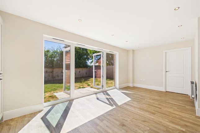 8, West Wold, North Ferriby photo 4