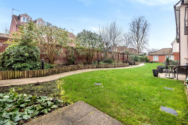 14 Pegasus Court, Mill Street, Wantage photo 2