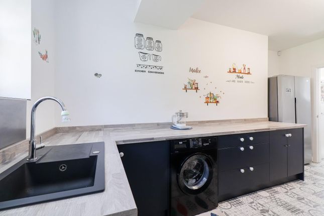 64, Shiregreen Lane, Sheffield photo 4
