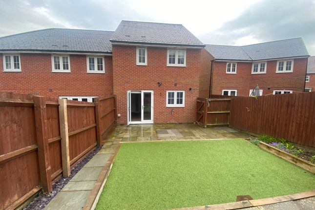 Semi-detached house to rent in Suffolk Way, Swadlincote