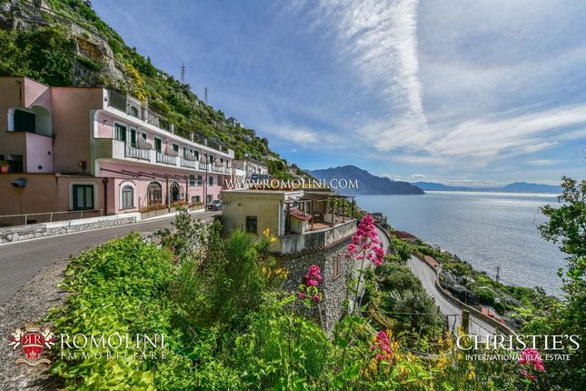 Leisure/hospitality for sale in Amalfi, Campania, Italy