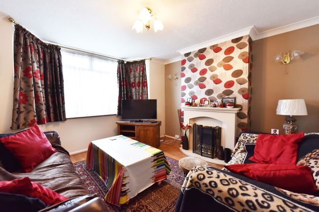 58, Ridge Road, Kingswinford photo 2