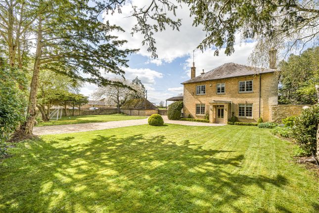 Thumbnail Detached house for sale in Weald, Bampton
