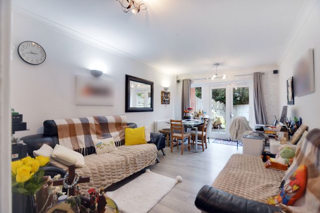 6 Howard Villas, Whitley Wood Road, Reading photo 2
