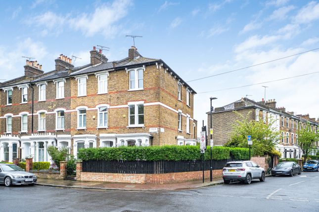 Thumbnail End terrace house for sale in Romilly Road, Finsbury Park