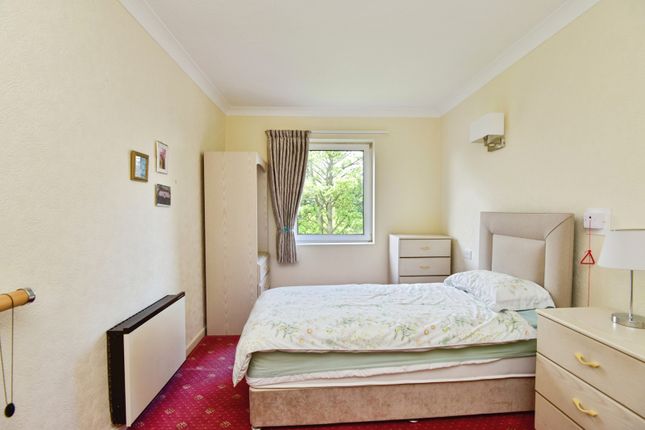 36, Homeshire House, Alsager photo 4