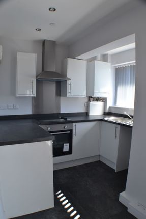 Flat to rent in Bulkington Road, Bedworth