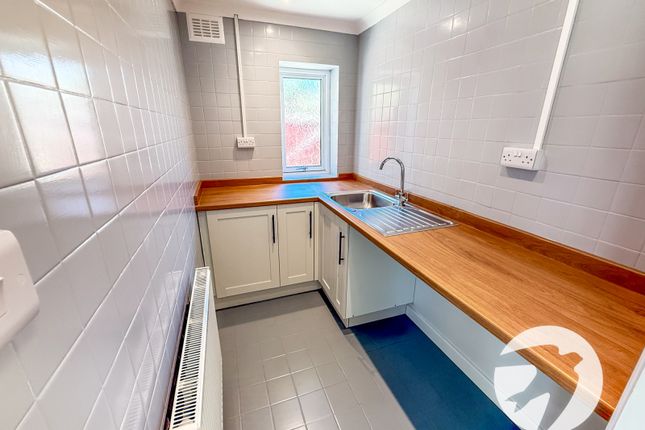 30, Glenlyon Road, London photo 4