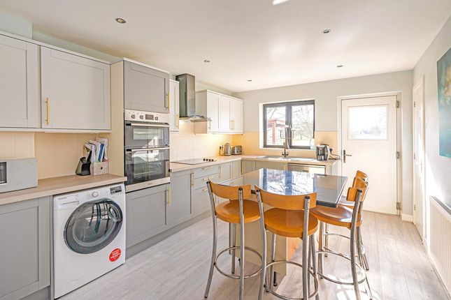3, Timsbury Court, Steventon photo 3