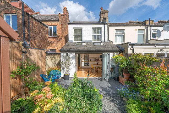 End terrace house for sale in Brackenbury Road, East Finchley, London