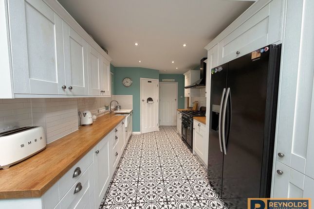 23, Castle Way, West Malling photo 4