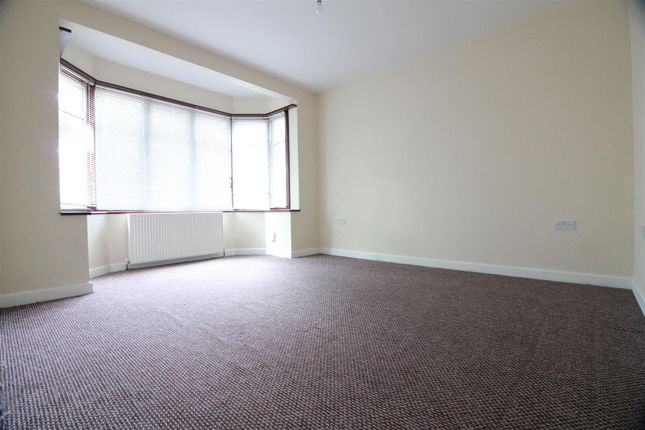 143, Whitton Avenue East, Greenford photo 5