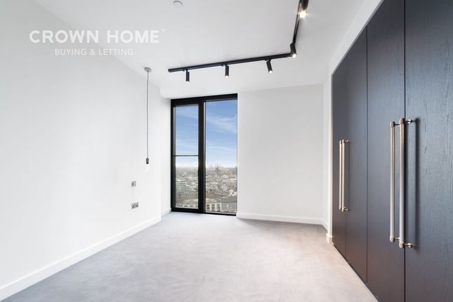 Flat to rent in One Crown Place, Sun Street