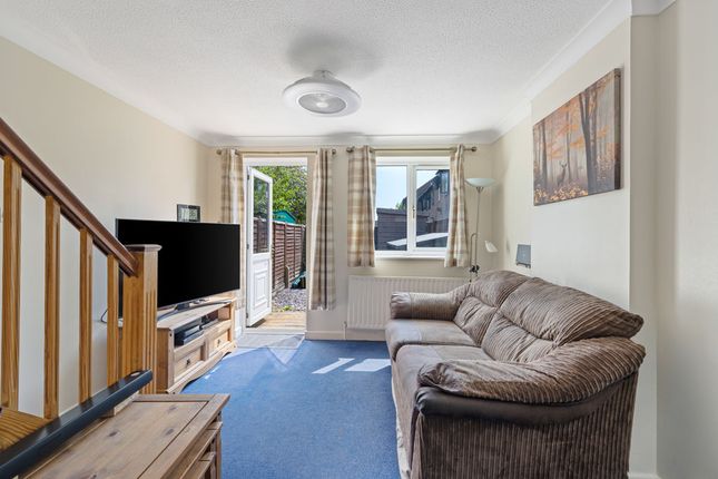 6, Whitebeam Way, Chichester photo 4