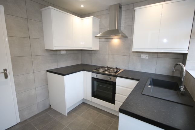 1, Westland Close, Sheffield photo 3