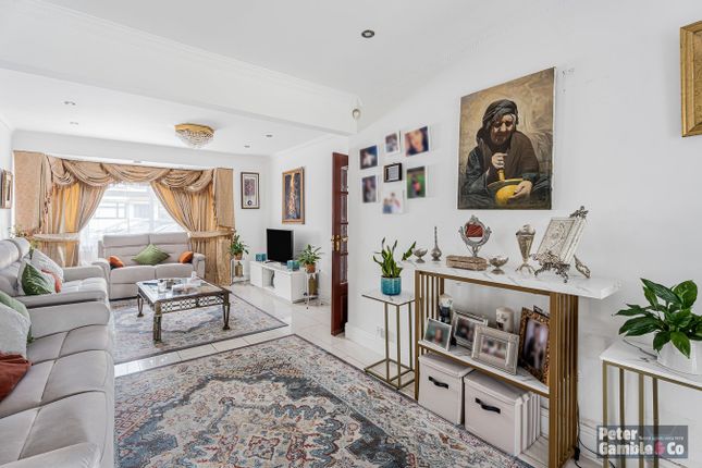 245, Bilton Road, Greenford photo 3