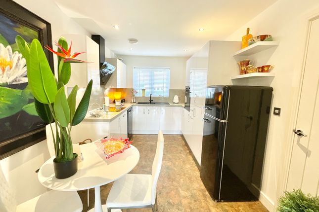27 Roebuck Drive, Newcastle photo 3