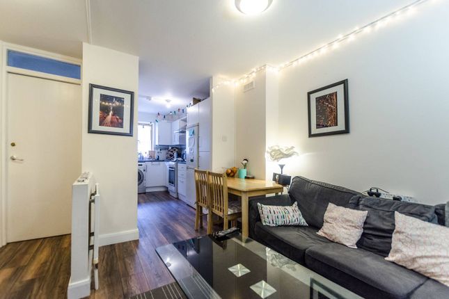 Thumbnail Flat to rent in Polygon Road, Somers Town, London