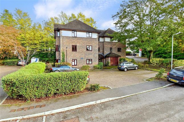 Thumbnail Flat for sale in Floyd Close, Tunbridge Wells, Kent