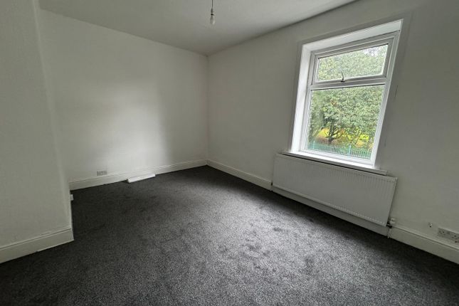 119, Barden Lane, Burnley photo 4