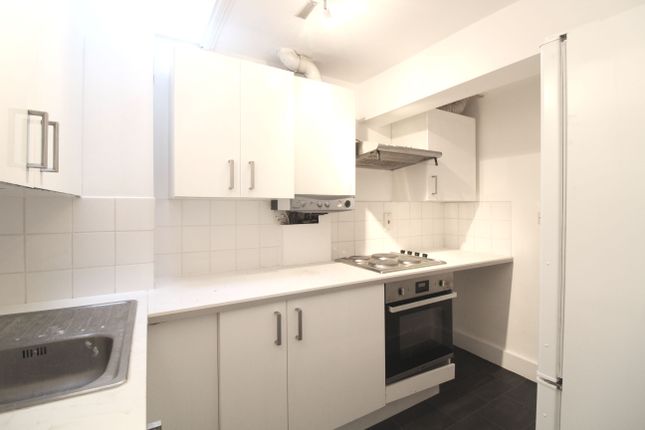 Flat to rent in Edgware Road, Marylebone