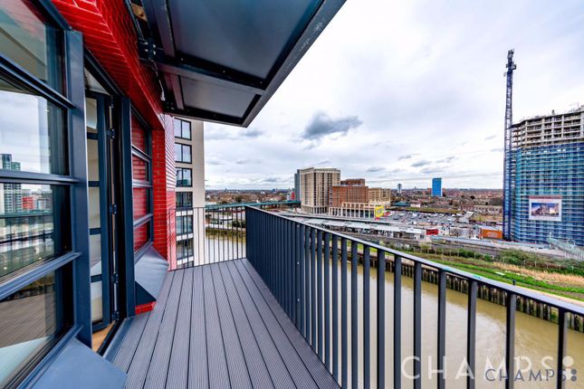 Flat 709 Defoe House, Defoe House, 123 City Island, LONDON photo 4
