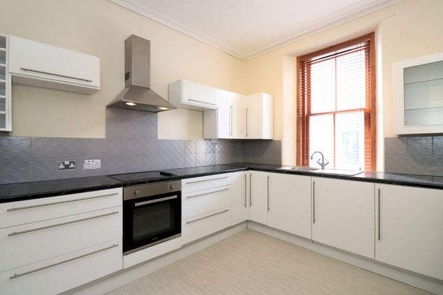 32 Bogie Street, Huntly photo 4