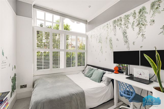 15a, Queens Avenue, London photo 4