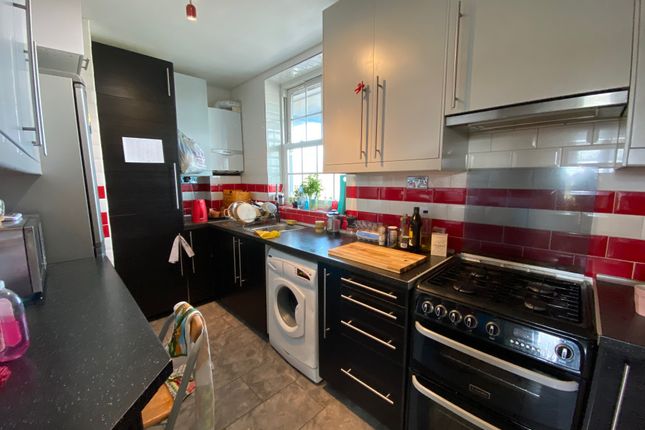 Knightland Road, London photo 3