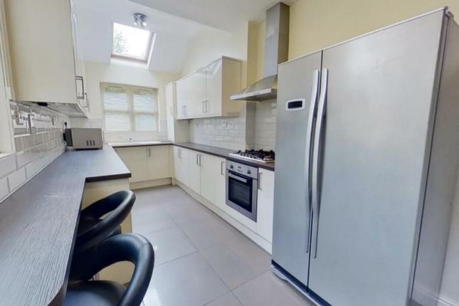 Semi-detached house to rent in Cycle Road, Nottingham