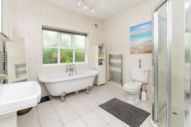20 Smithy Brow, Warrington photo 4