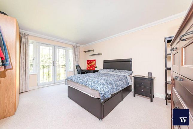 Detached house for sale in New Wokingham Road, Crowthorne, Berkshire