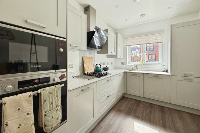 24, Paddock Way, Berkshire photo 2