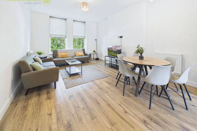 2,Flat 2, Park Terrace, Crosby photo 2