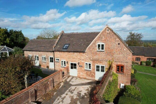 Thumbnail Barn conversion to rent in Hill Top, Rugeley