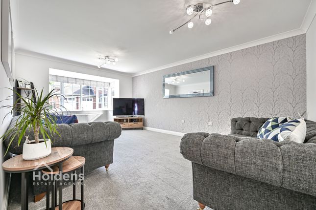 11 Wood Top Avenue, Preston photo 3