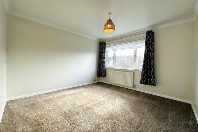 49, Field Avenue, Selby photo 4
