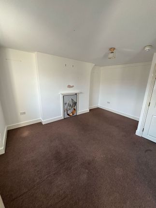31d Harmer Street, Gravesend photo 5