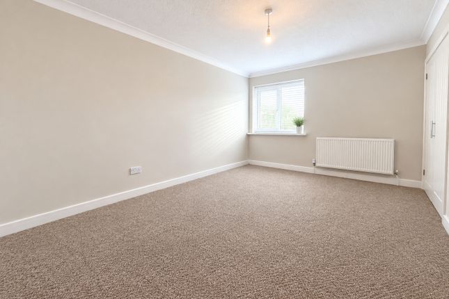 24, Turnden Gardens, Margate photo 5