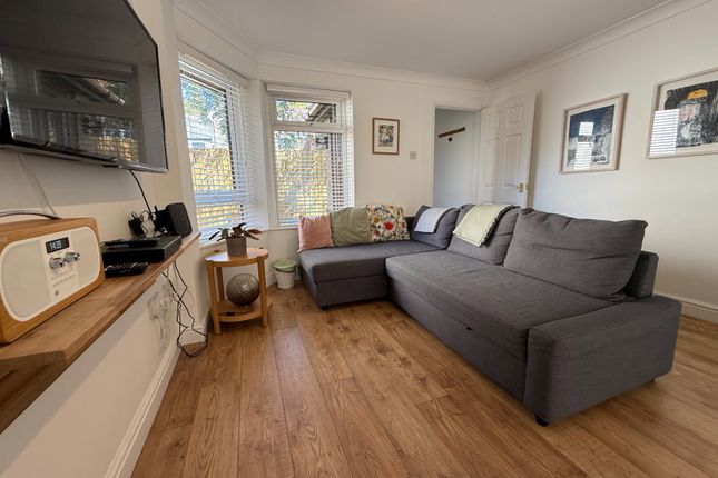 St James Mews,7, Severn Grove, Cardiff photo 2