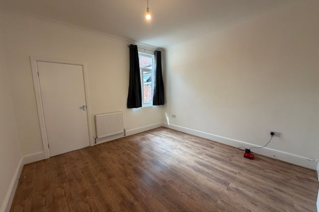 29, Coventry photo 2
