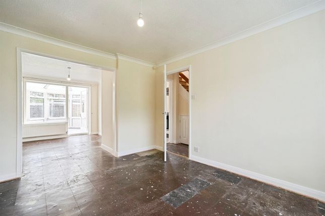 12, Birkdale Drive, Leeds photo 4