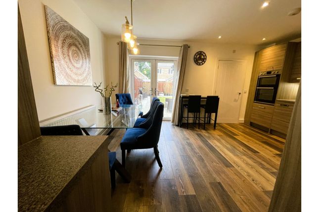 20, Masterman Place, Uxbridge photo 4