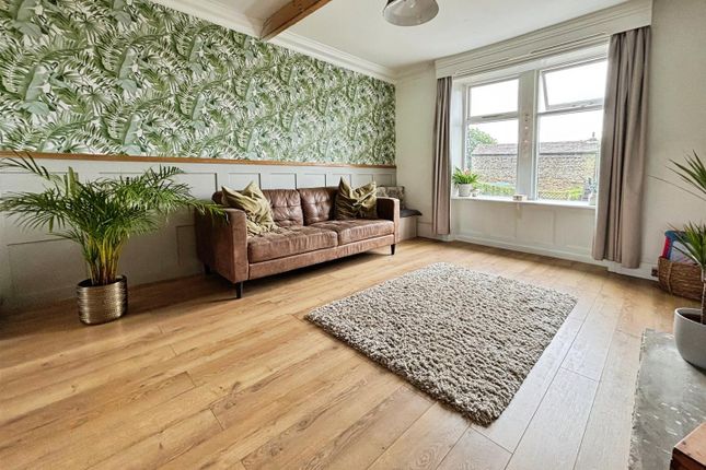 17, Moorwell Place, Bradford photo 5