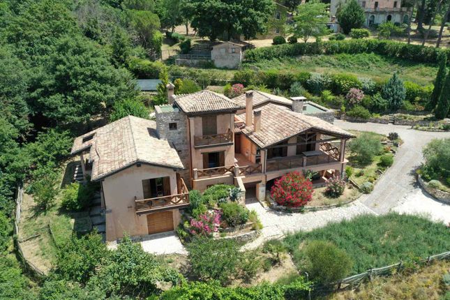 Country house for sale in Via Gosparini, Lisciano Niccone, Perugia, Umbria, Italy
