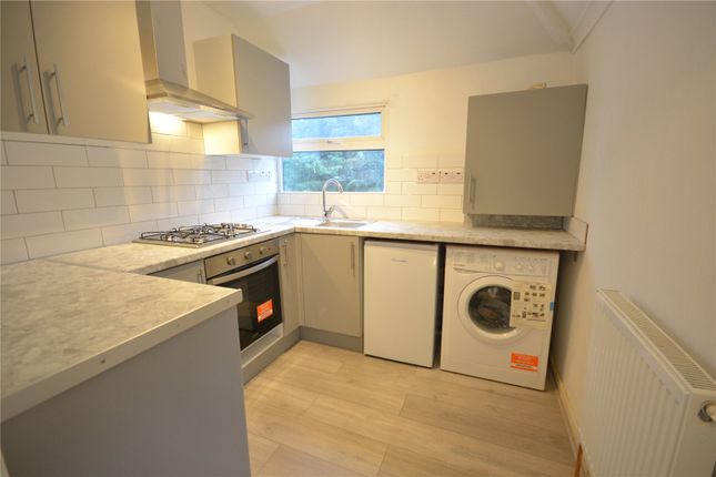 Thumbnail Maisonette to rent in Brighton Road, Hooley, Coulsdon, Surrey