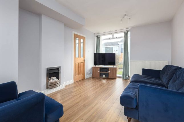 20 Buckstone Hill, Buckstone Edinburgh photo 2